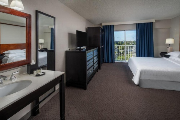 Sheraton Suites Fort Lauderdale At Cypress Creek image 15